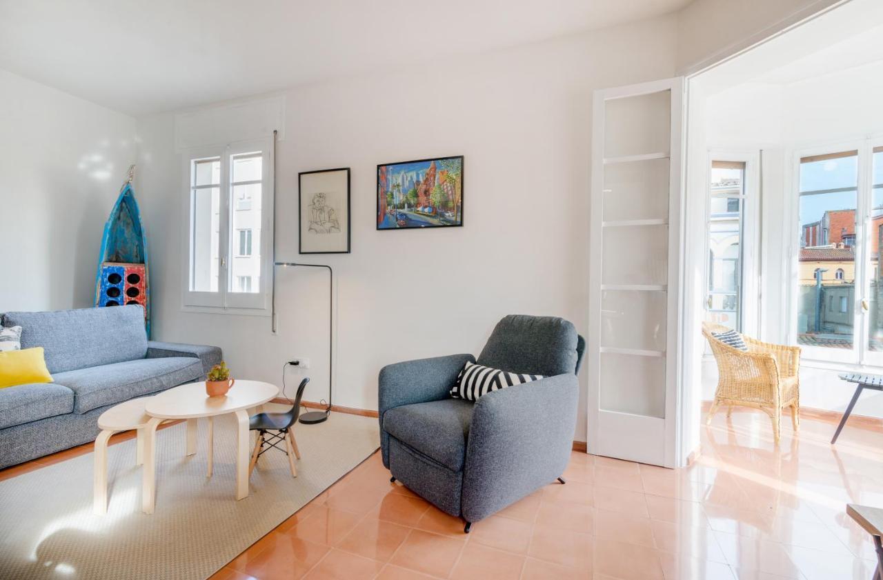 Appartement New Floor With A Lot Of Light & Aircon *