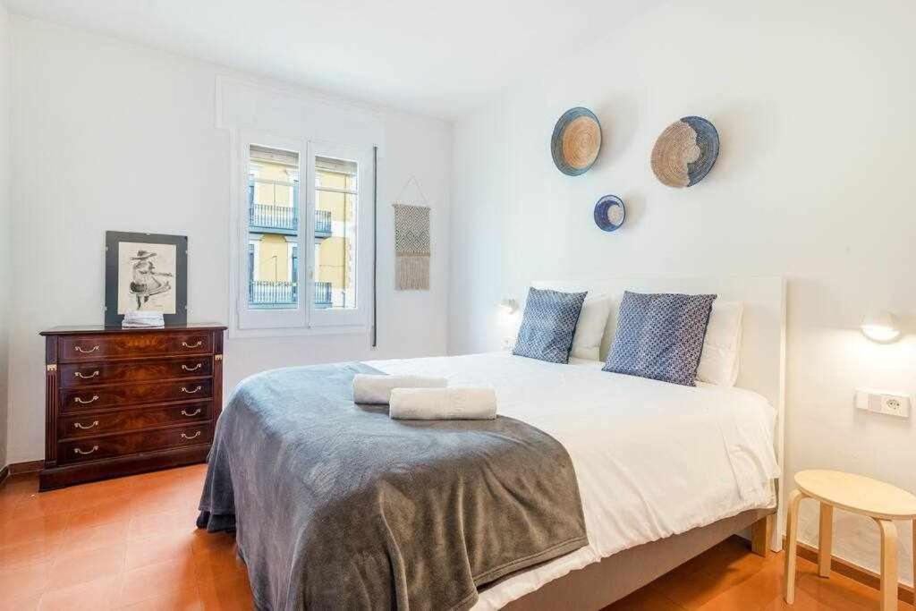 Appartement New Floor With A Lot Of Light & Aircon *